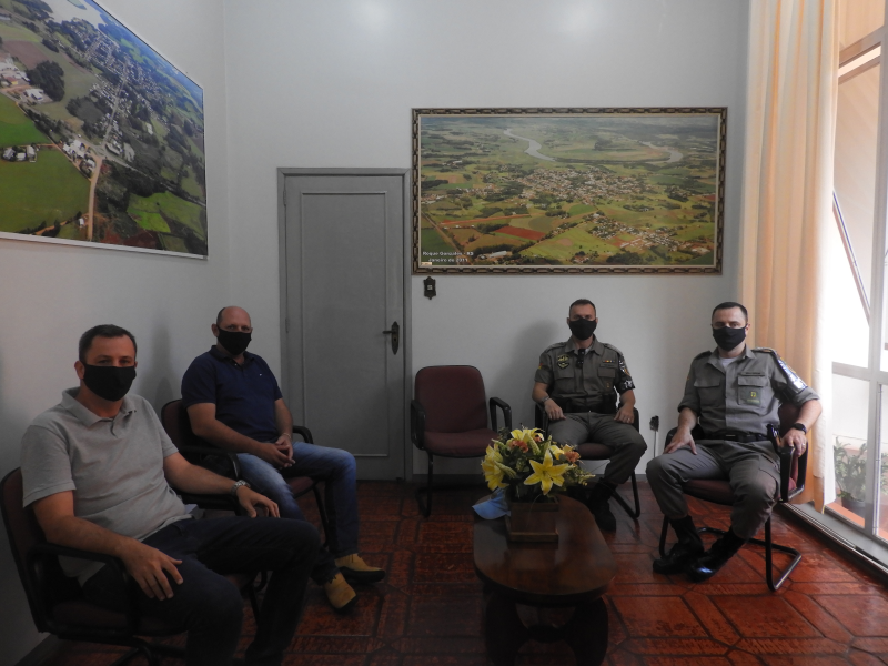 REUNIÃO DISCUTE QUESTÕES DE SEGURANÇA PÚBLICA PARA O FERIADÃO DE CARNAVAL